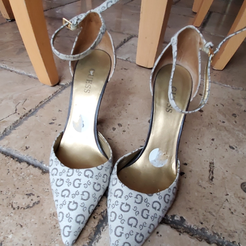 Guess 2 1/2 in. heels